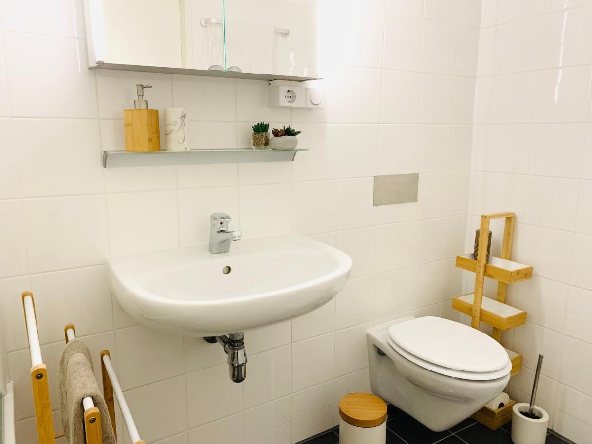 Ruhige Wohnung Im Gasometer Wien *Wifi*U3*Netflix* Exterior foto